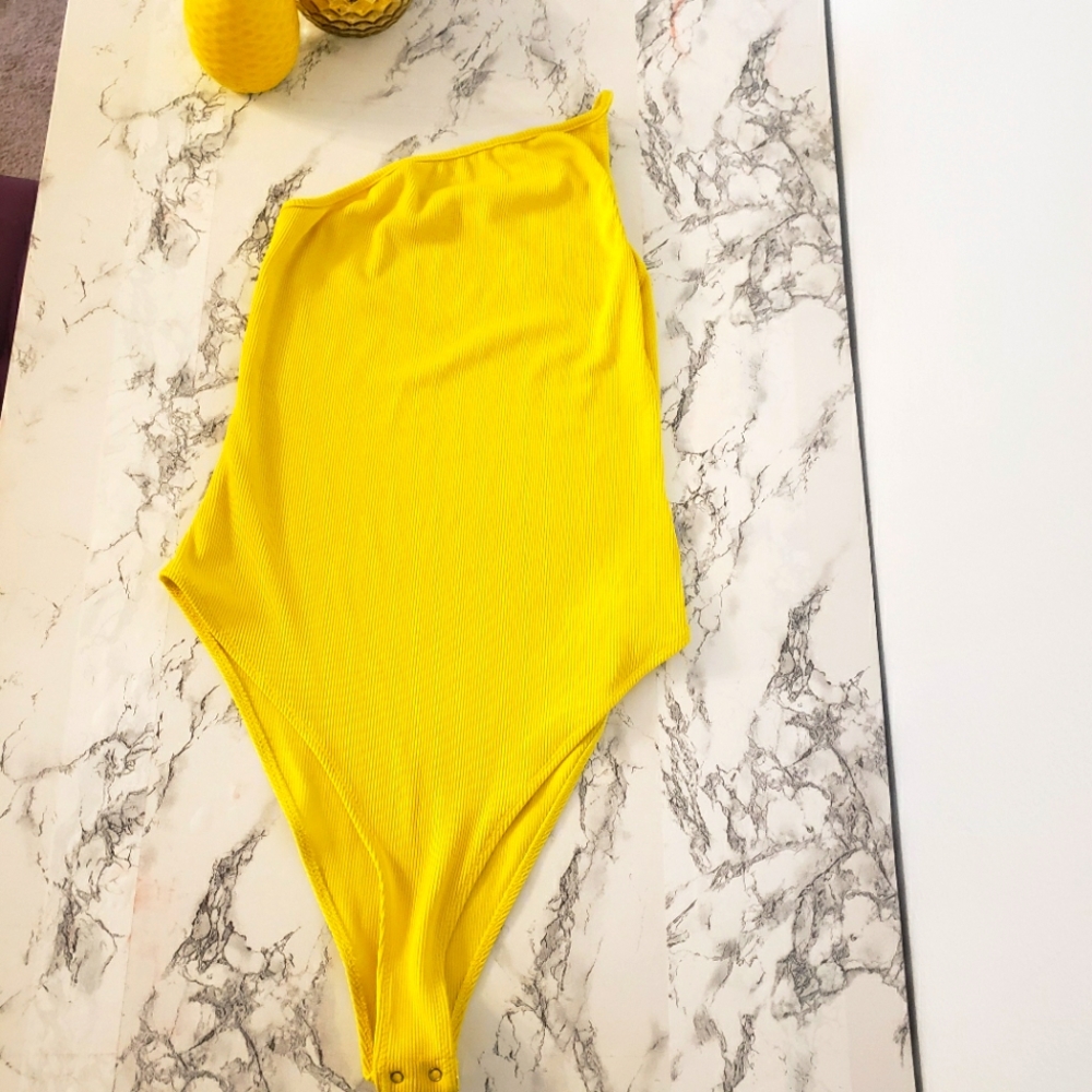 Yellow ribbed bodysuit